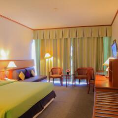 Royal Phuket City Hotel 4* Улучшенный номер