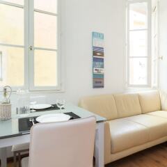 Отель The Gelato- Charming 1-BR Old Town Ницца комната для гостей фото 5
