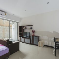 Отель Condo in Karon in Chic Condo (Unit A108) комната для гостей фото 4