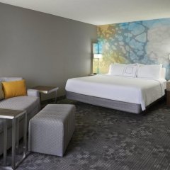 Courtyard by Marriott Toronto Airport in Toronto, Canada from 233$, photos, reviews - zenhotels.com guestroom