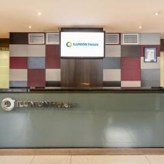 Отель ILUNION Auditori Испания, Барселона - 3 отзыва об отеле, цены и фото номеров - забронировать отель ILUNION Auditori онлайн интерьер отеля фото 2