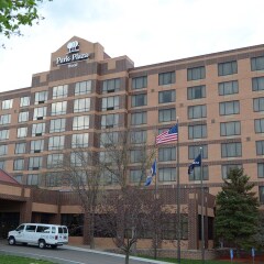 Park Plaza Hotel Блумингтон вид на фасад