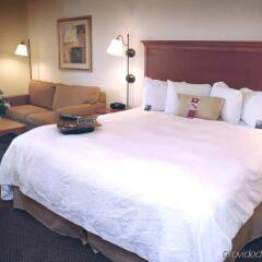 Отель Hampton Inn Columbus-International Airport США, Колумбус - отзывы, цены и фото номеров - забронировать отель Hampton Inn Columbus-International Airport онлайн комната для гостей фото 3