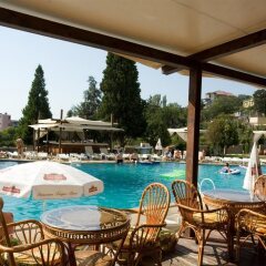 Detelina Hotel бассейн
