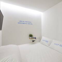 Smore Hotel Sala Deang Бангкок комната для гостей фото 5