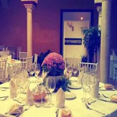 Frenteabastos Hostel & Suites