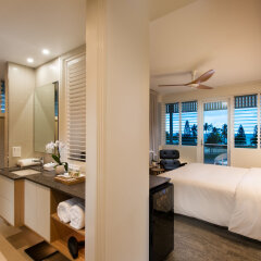 Heart Hotel and Gallery Whitsundays in Airlie Beach, Australia from 185$, photos, reviews - zenhotels.com guestroom photo 2