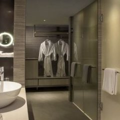 Отель Carlton Hotel Singapore (SG Clean) Сингапур, Сингапур - 2 отзыва об отеле, цены и фото номеров - забронировать отель Carlton Hotel Singapore (SG Clean) онлайн ванная