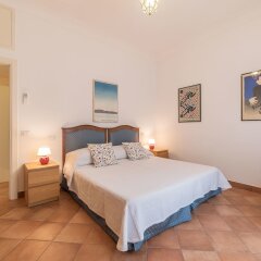 Апартаменты Monti Apartment few Steps from Colosseum комната для гостей фото 5