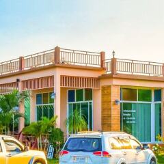 Отель Sanghirun Resort парковка