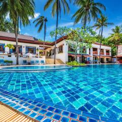 Отель Panwa Boutique Beach Resort бассейн