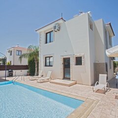 Отель Zouvanis Luxury Villas Кипр, Протарас - отзывы, цены и фото номеров - забронировать отель Zouvanis Luxury Villas онлайн бассейн фото 2