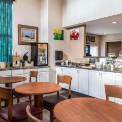 Отель Quality Inn and Suites Summit County питание фото 2
