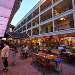 Отель Silom Village Inn