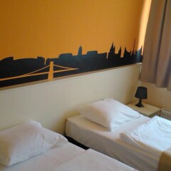 Отель Pest Inn Венгрия, Будапешт - отзывы, цены и фото номеров - забронировать отель Pest Inn онлайн комната для гостей фото 5