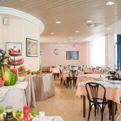 Отель Bagli - Cristina Италия, Римини - отзывы, цены и фото номеров - забронировать отель Bagli - Cristina онлайн питание
