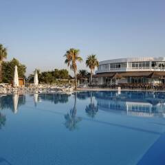 Euphoria Palm Beach Resort Турция, Сиде - 3 отзыва об отеле, цены и фото номеров - забронировать отель Euphoria Palm Beach Resort онлайн бассейн