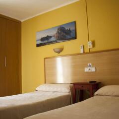 Отель Hostal Residencia Europa Punico комната для гостей фото 2