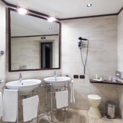 Отель Nh Collection Milano Porta Nuova Италия, Милан - отзывы, цены и фото номеров - забронировать отель Nh Collection Milano Porta Nuova онлайн ванная