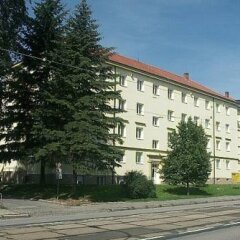 Отель Tauferovy Koleje Брно парковка