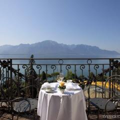 Отель Fairmont Le Montreux Palace балкон