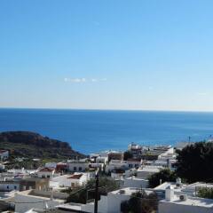 Отель Little Lindos Sea View Studios пляж