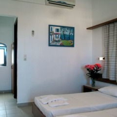 Апартаменты Kiriakos Apartments комната для гостей фото 4