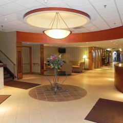 Отель Quality Hotel & Suites At The Falls США, Ниагара-Фолс - отзывы, цены и фото номеров - забронировать отель Quality Hotel & Suites At The Falls онлайн интерьер отеля