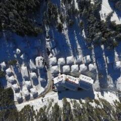 Hotel Forest Glade Чепеларе приотельная территория