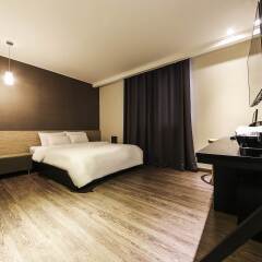 No.25 Hotel Gimpo Airpot сейф в номере