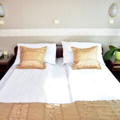 Hotel Lav сейф в номере