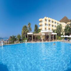 Marmaris Resort & Spa Hotel Турция, Кумлюбюк - отзывы, цены и фото номеров - забронировать отель Marmaris Resort & Spa Hotel онлайн бассейн фото 2