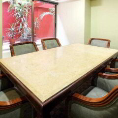 Отель Holiday Inn Suites Zona Rosa Мексика, Мехико - отзывы, цены и фото номеров - забронировать отель Holiday Inn Suites Zona Rosa онлайн бассейн