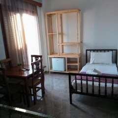 Отель John's Guesthouse Албания, Ксамил - отзывы, цены и фото номеров - забронировать отель John's Guesthouse онлайн комната для гостей фото 2
