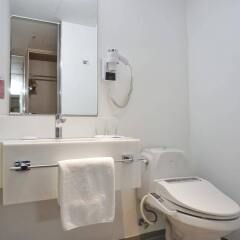 Отель Travelodge Myeongdong Euljiro ванная фото 2