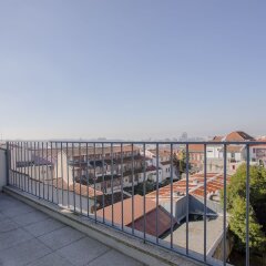 Отель Liiiving - Mezzanine Downtown Balcony Порту балкон