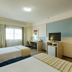 Отель Comfort Suites Londrina удобства в номере фото 2