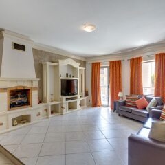 Апартаменты Charming Apartment in Qawra комната для гостей фото 3