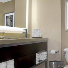 Отель Hilton Times Square США, Нью-Йорк - отзывы, цены и фото номеров - забронировать отель Hilton Times Square онлайн ванная фото 2
