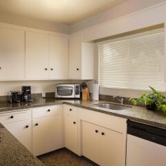 West Beach Inn, a Coast Hotel в номере фото 2