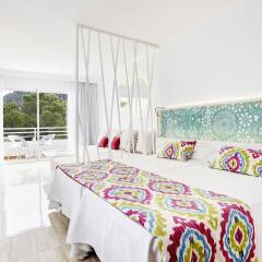 Отель Grupotel Ibiza Beach Resort - Adults Only комната для гостей