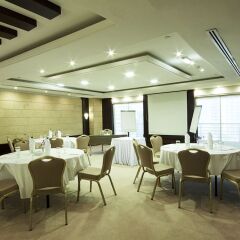 Отель Grand Belle Vue Hotel Apartment ОАЭ, Дубай - 8 отзывов об отеле, цены и фото номеров - забронировать отель Grand Belle Vue Hotel Apartment онлайн помещение для мероприятий