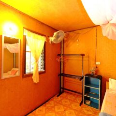 Отель Bulan Bungalow Lanta удобства в номере