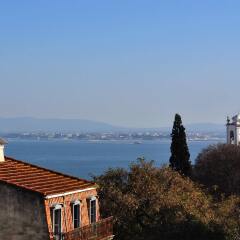 Апартаменты Hello Lisbon Castelo Apartments фото 2