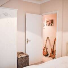 Апартаменты Quirky 1 Bedroom Apartment at Seven Dials Брайтон комната для гостей фото 5