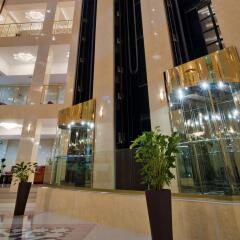 Отель Ramada Plaza Gence Азербайджан, Гянджа - отзывы, цены и фото номеров - забронировать отель Ramada Plaza Gence онлайн интерьер отеля