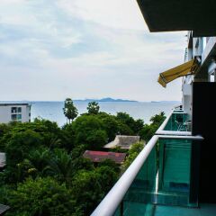 Отель Laguna Heights Pattaya Таиланд, Паттайя - отзывы, цены и фото номеров - забронировать отель Laguna Heights Pattaya онлайн балкон