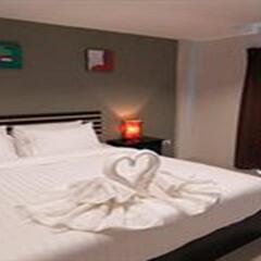 Отель Nest Boutique Resort сейф в номере