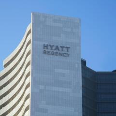 Гостиница Хаятт Ридженси Сочи (Hyatt Regency Sochi) в Сочи - забронировать гостиницу Хаятт Ридженси Сочи (Hyatt Regency Sochi), цены и фото номеров вид на фасад