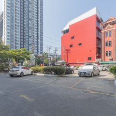 Отель Boss Mansion Бангкок парковка